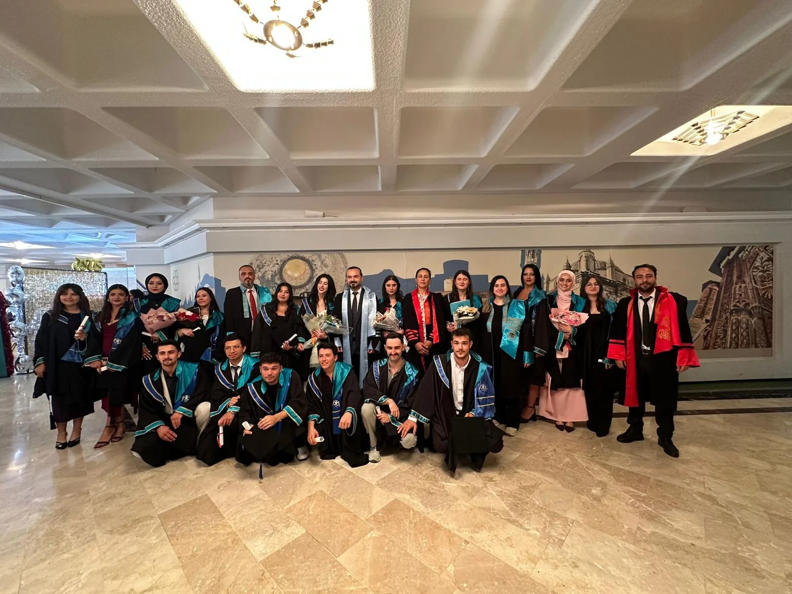 Bölümümüzde Mezuniyet Coşkusu Yaşandı
